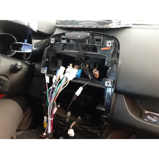 Renault Klio - Τοποθέτηση Οθόνης